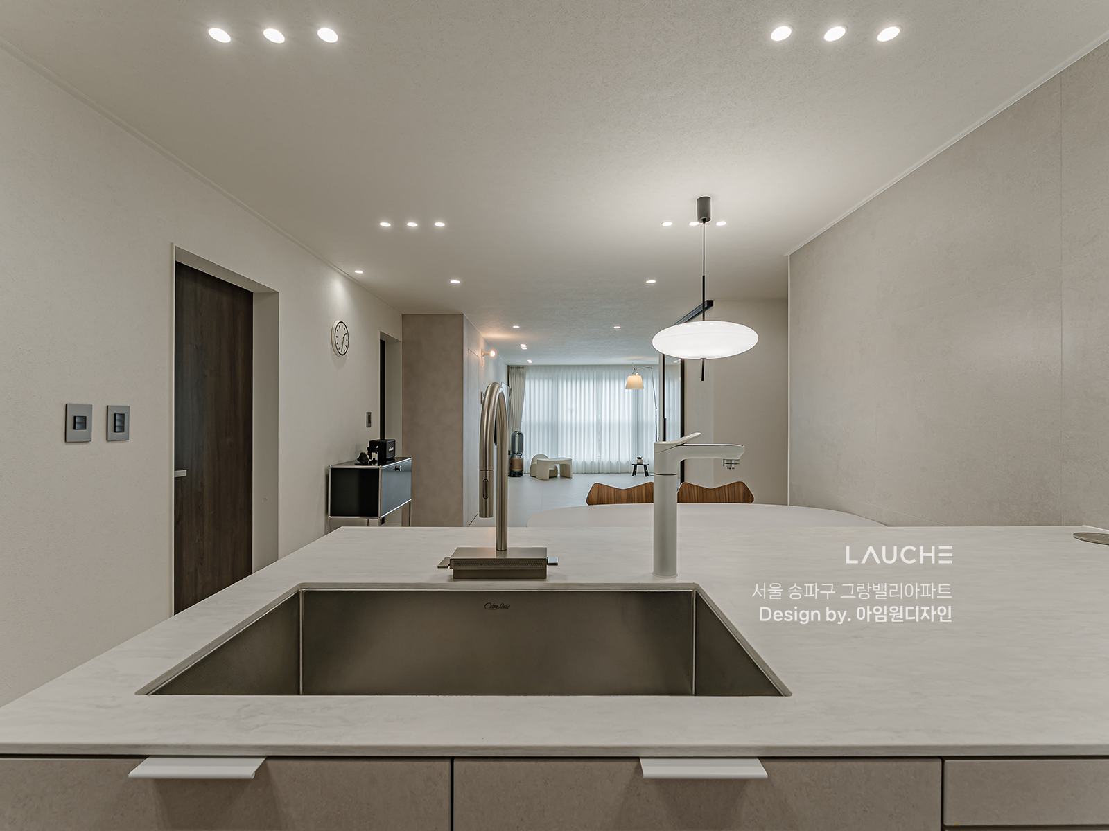 https://www.lauche.co.kr/data/file/m02_01/1935221681_mzNTlZPx_857b117706acd20be9372cfc1b95613117451453.png